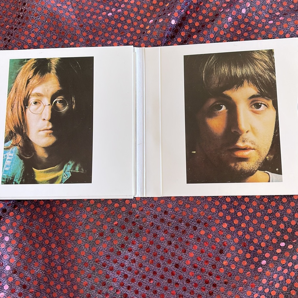 The Beatles 2 CD Set - Picture 3 of 8